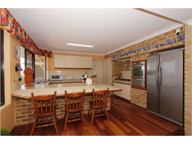 14 Vlaming Rise, Coogee WA 6166