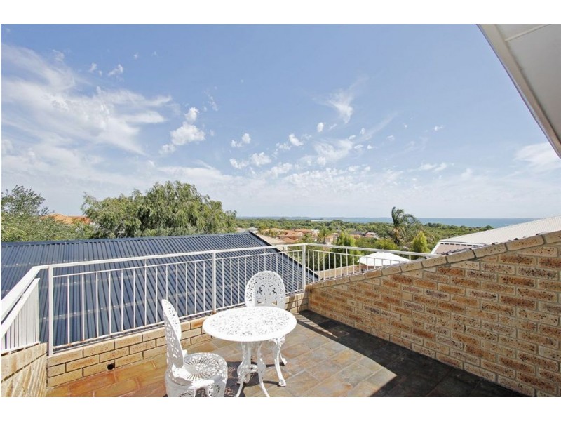 14 Vlaming Rise, Coogee WA 6166