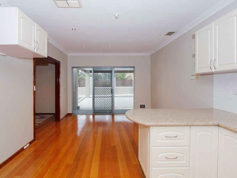 1/9 Bardolph Road, Spearwood WA 6163