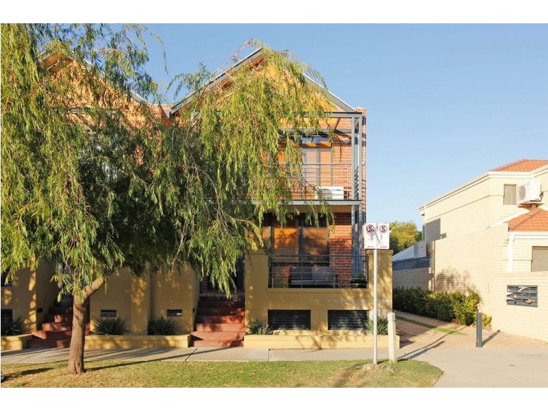 1/27 Burns Street, North Fremantle WA 6159