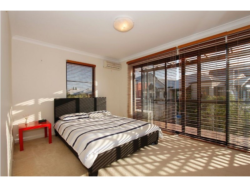 1/27 Burns Street, North Fremantle WA 6159
