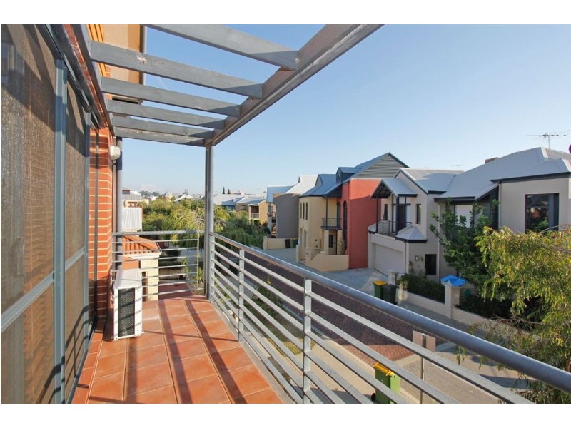 1/27 Burns Street, North Fremantle WA 6159