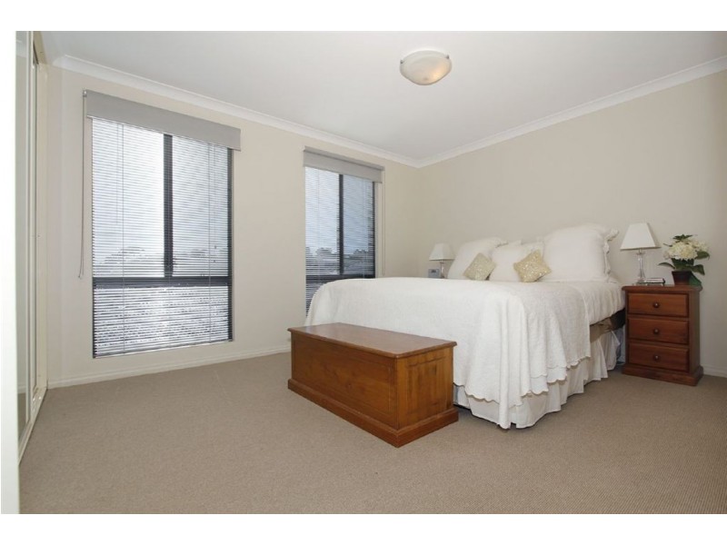 14A Lakeside Terrace, Mount Pleasant WA 6153