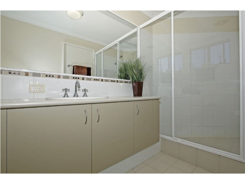 14A Lakeside Terrace, Mount Pleasant WA 6153