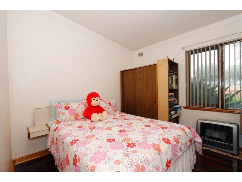 1 Edeline Street, Spearwood WA 6163