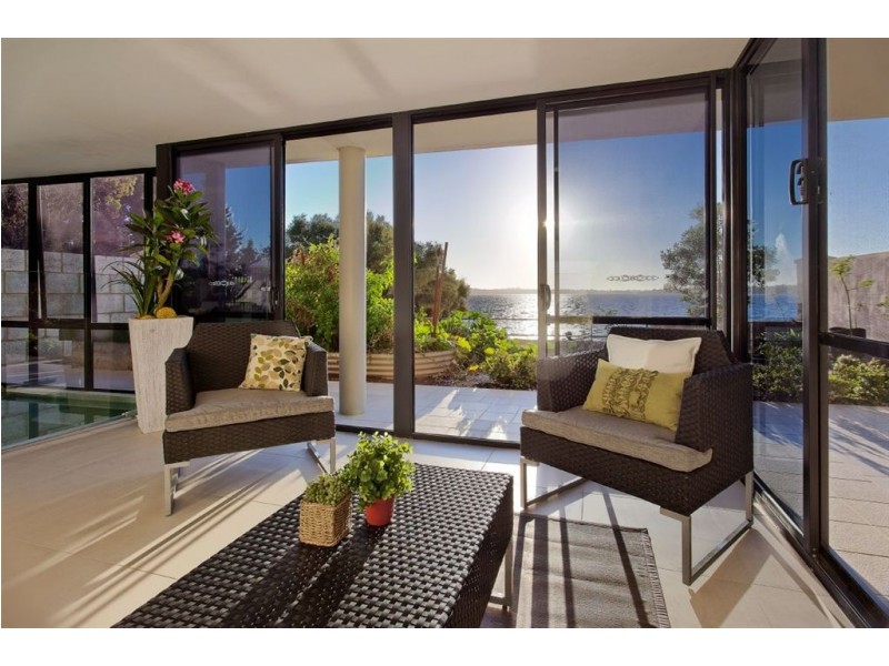 14e Fraser Road, Applecross WA 6153