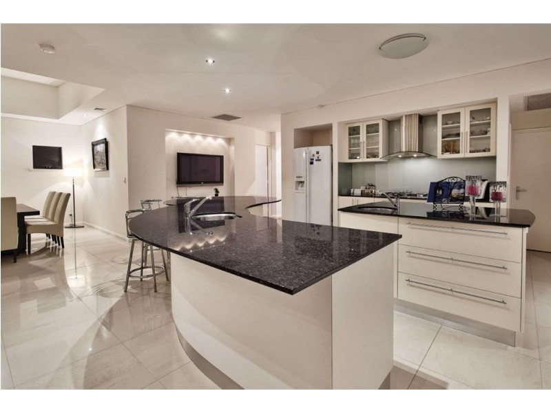 14e Fraser Road, Applecross WA 6153