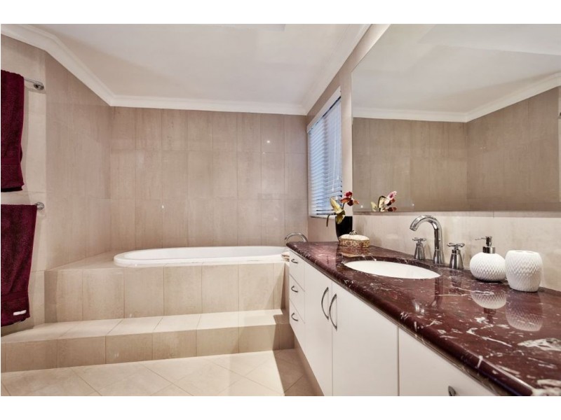 14e Fraser Road, Applecross WA 6153