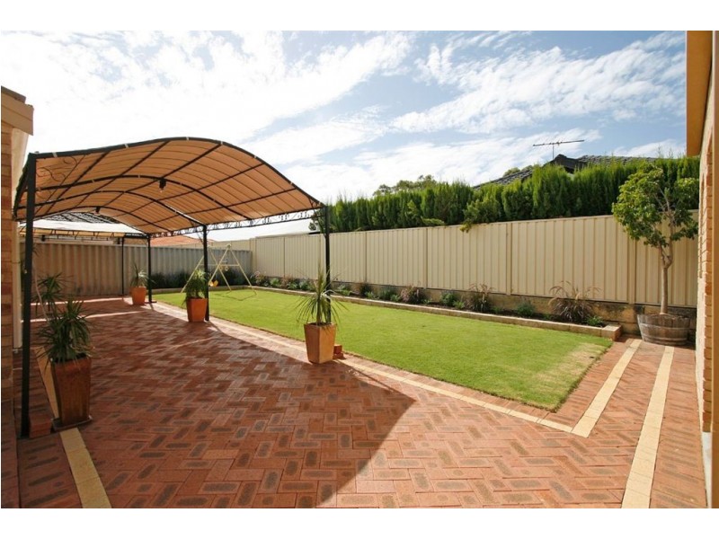 13 Okra Court, Munster WA 6166