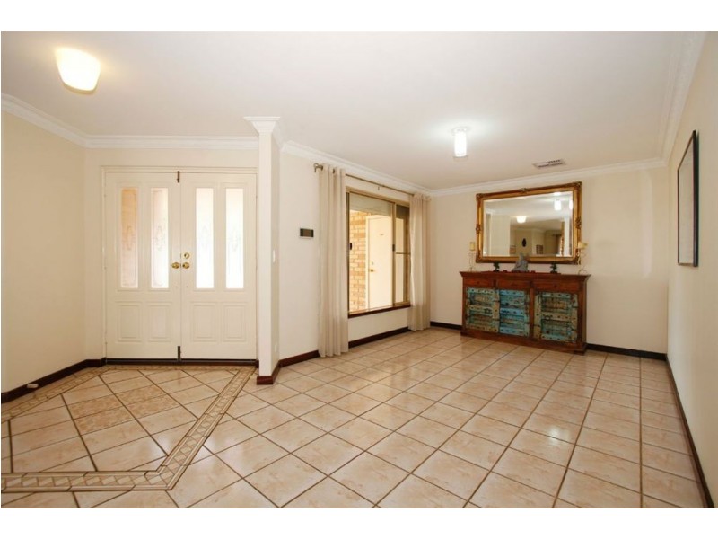 13 Okra Court, Munster WA 6166