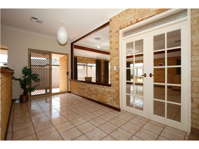 13 Okra Court, Munster WA 6166