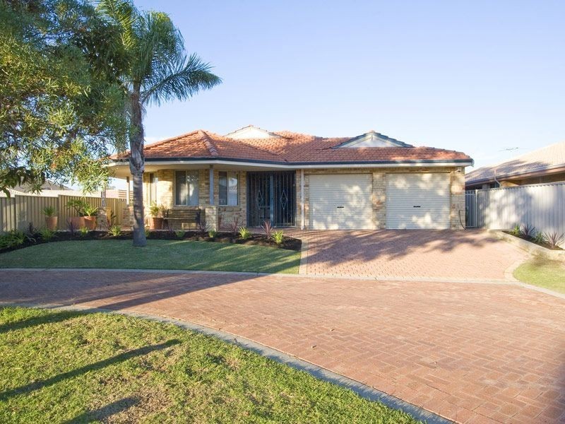8 Picotee Mews, Coogee WA 6166