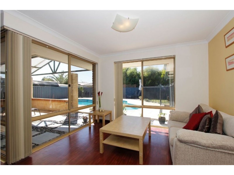 12 Daffodil Court, Spearwood WA 6163