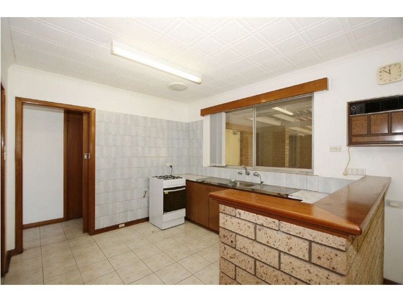 186 Clontarf Road, Hamilton Hill WA 6163