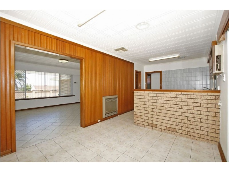 186 Clontarf Road, Hamilton Hill WA 6163