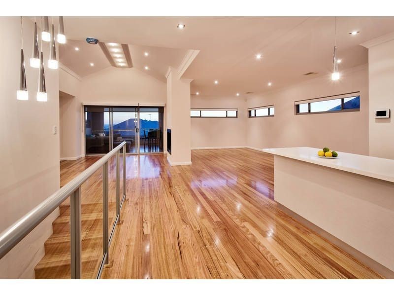 39 Newark Turn, North Coogee WA 6163