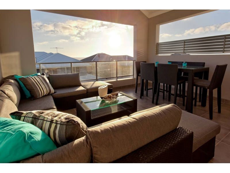 39 Newark Turn, North Coogee WA 6163