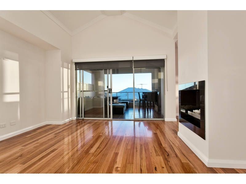 39 Newark Turn, North Coogee WA 6163