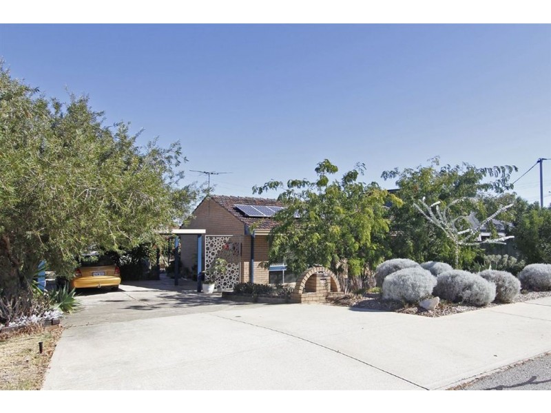 1/1 Paulik Way, Hamilton Hill WA 6163