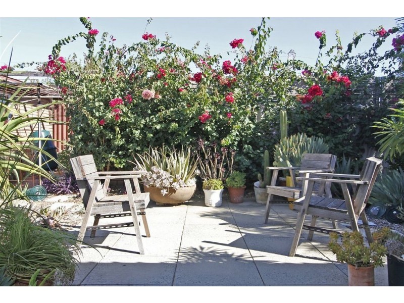 1/1 Paulik Way, Hamilton Hill WA 6163