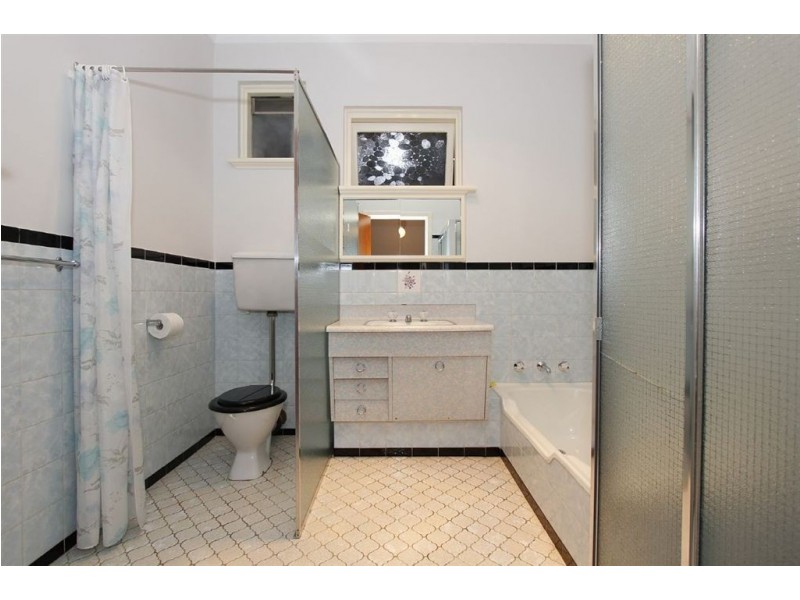 28 – 30 Forrest Road, Hamilton Hill WA 6163