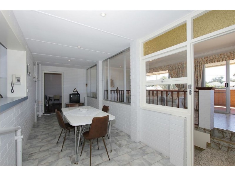 28 – 30 Forrest Road, Hamilton Hill WA 6163