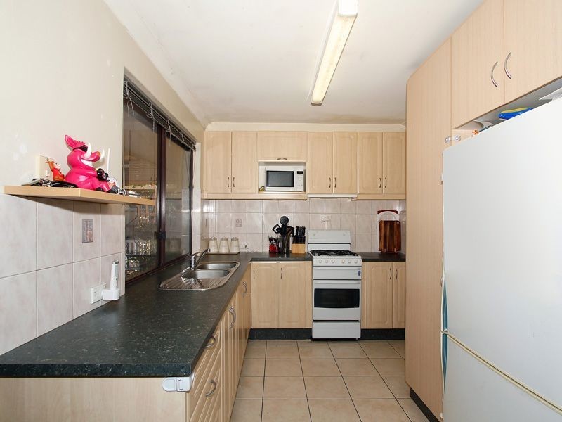 5 Arcaman Place, South Lake WA 6164