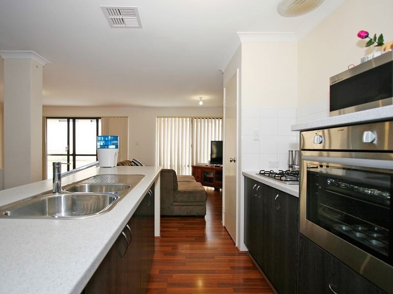 12 Coppito Circle, Beeliar WA 6164