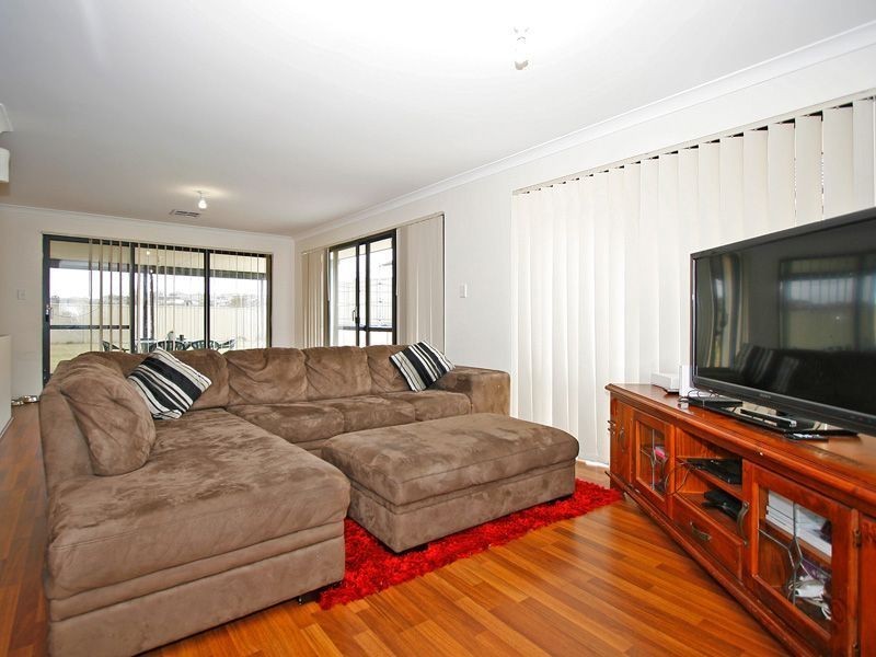 12 Coppito Circle, Beeliar WA 6164