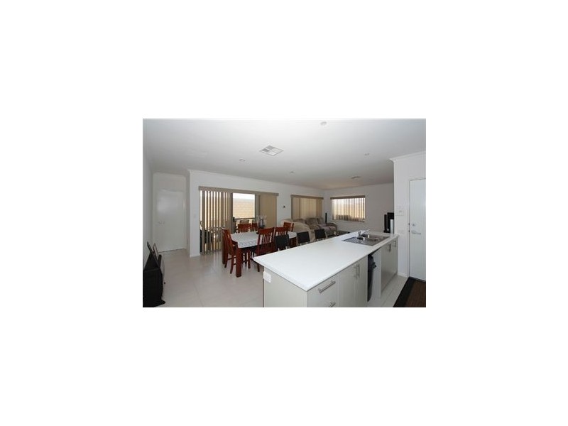 619b Rockingham Road, Munster WA 6166