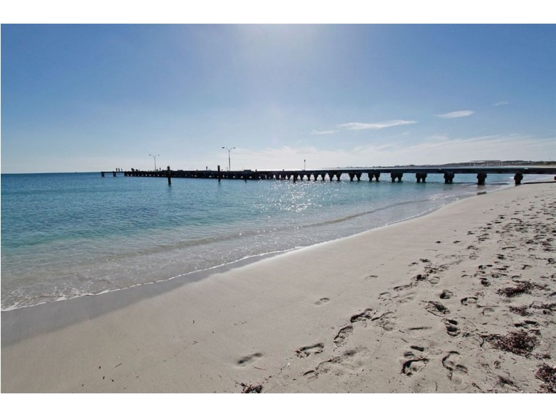 Prop Lt 3/2 Peel Road, Coogee WA 6166