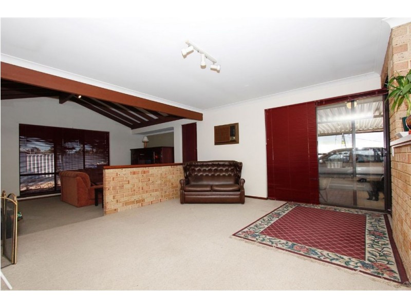 25 San Miguel Drive, Leeming WA 6149