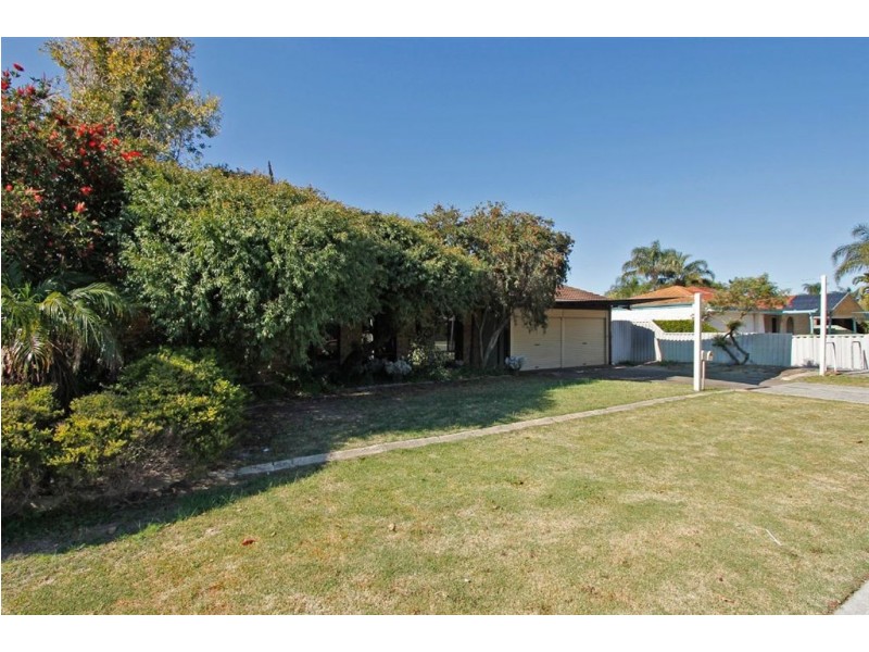 25 San Miguel Drive, Leeming WA 6149