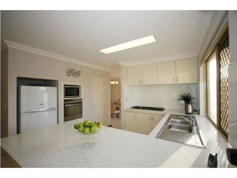 10 Arlington Loop, Coogee WA 6166