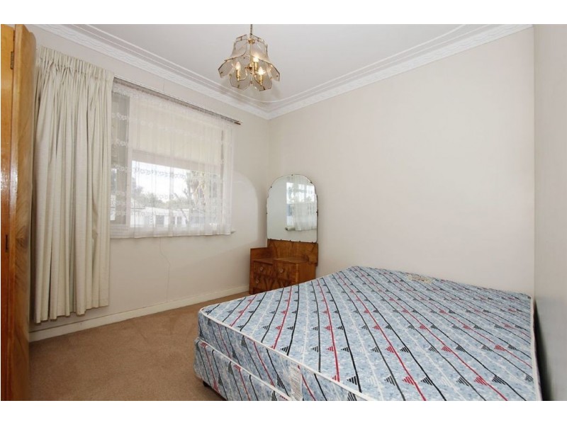 34 Forrest Road, Hamilton Hill WA 6163