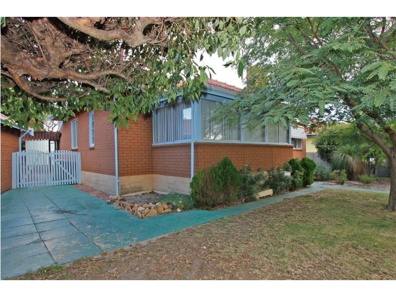 61 Snook Crescent, Hilton WA 6163