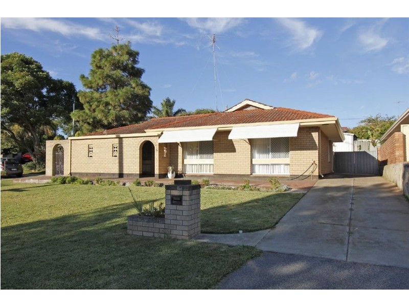 6 Ashbourne Way, Hamilton Hill WA 6163