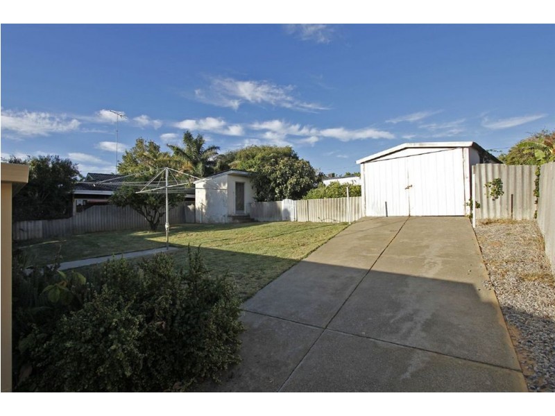 6 Ashbourne Way, Hamilton Hill WA 6163