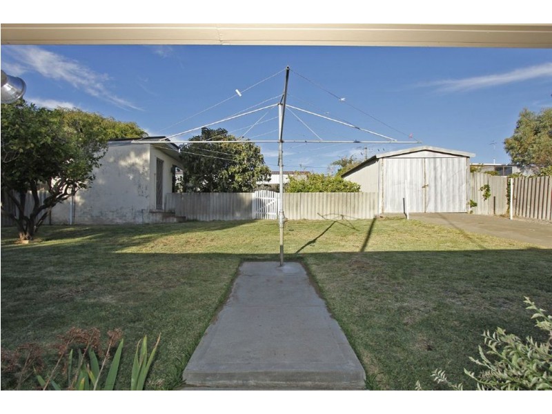 6 Ashbourne Way, Hamilton Hill WA 6163