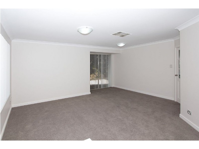 4 Clune Place, Coogee WA 6166