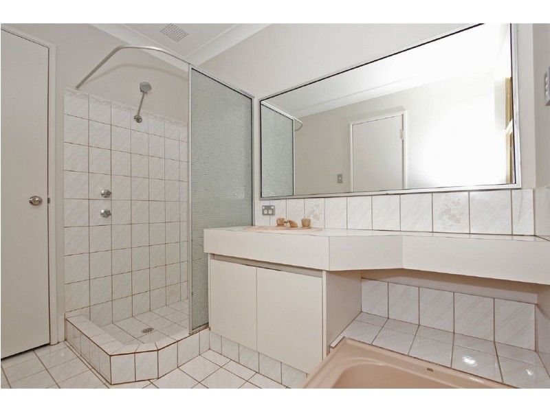 4 Clune Place, Coogee WA 6166