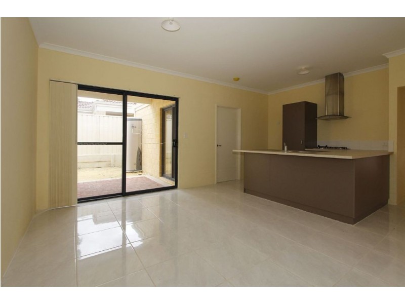 2/6 Preston Way, Balga WA 6061