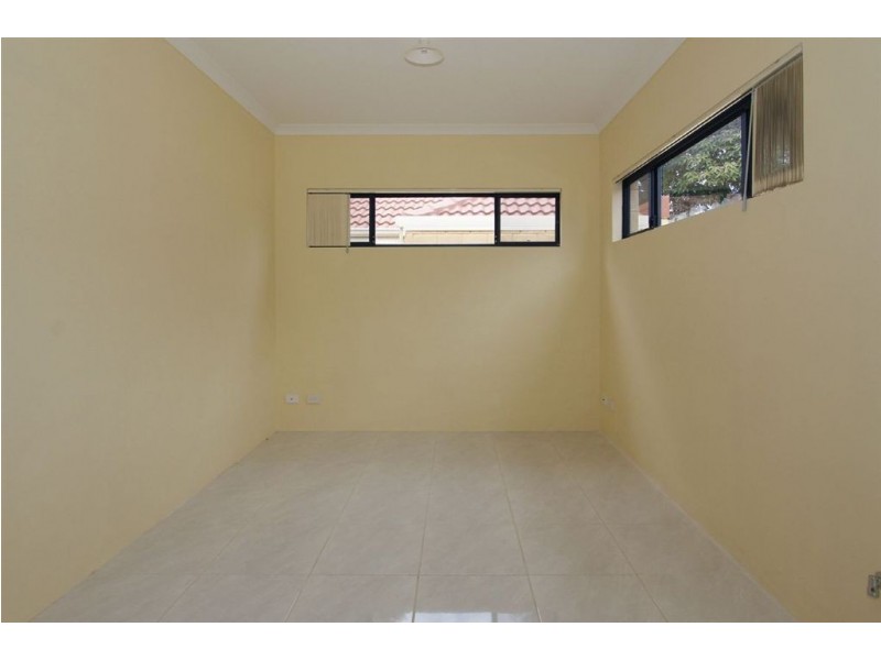 2/6 Preston Way, Balga WA 6061