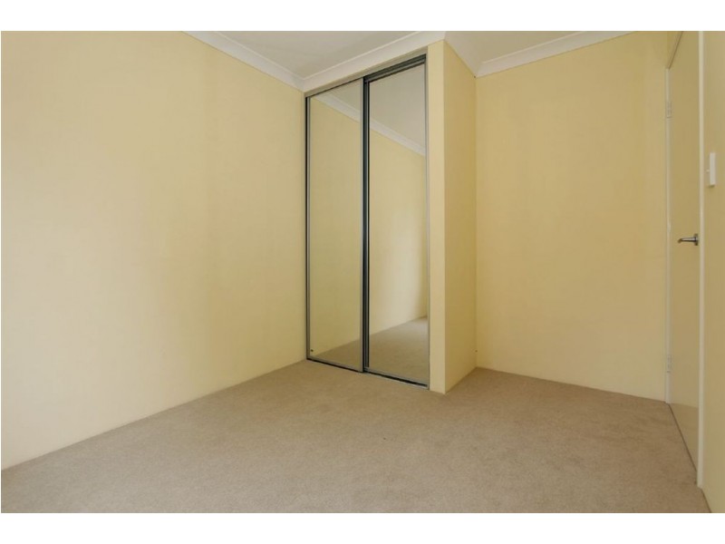 2/6 Preston Way, Balga WA 6061