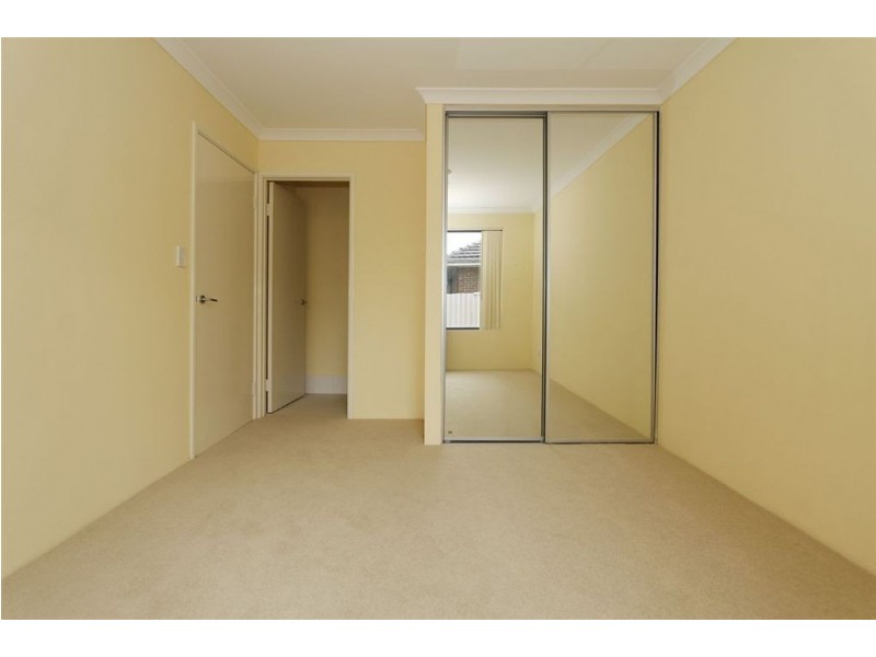 2/6 Preston Way, Balga WA 6061