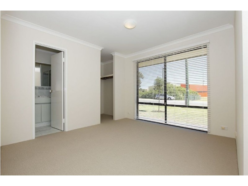 10 Hurford Street, Hamilton Hill WA 6163