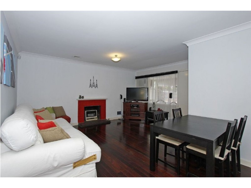 1 Hawkes Street, Coolbellup WA 6163