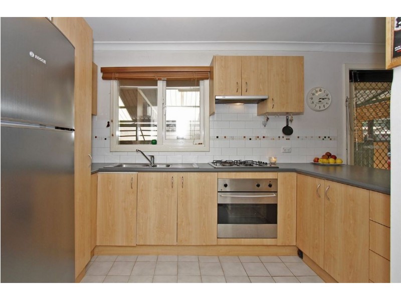1 Hawkes Street, Coolbellup WA 6163