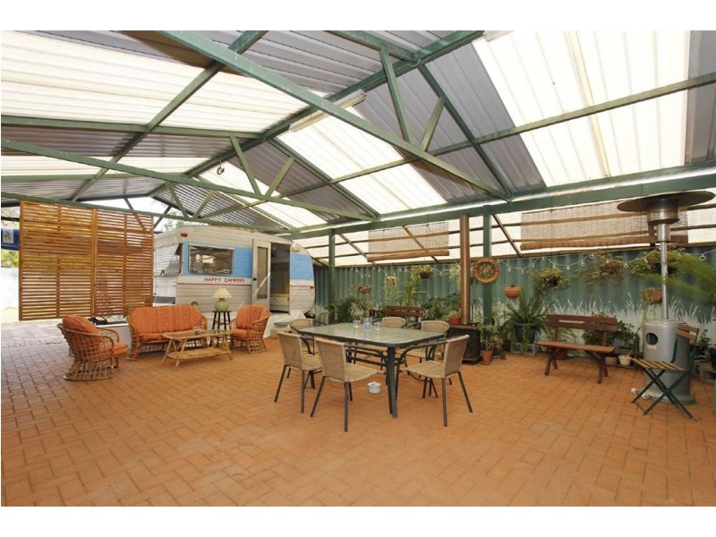 1 Hawkes Street, Coolbellup WA 6163