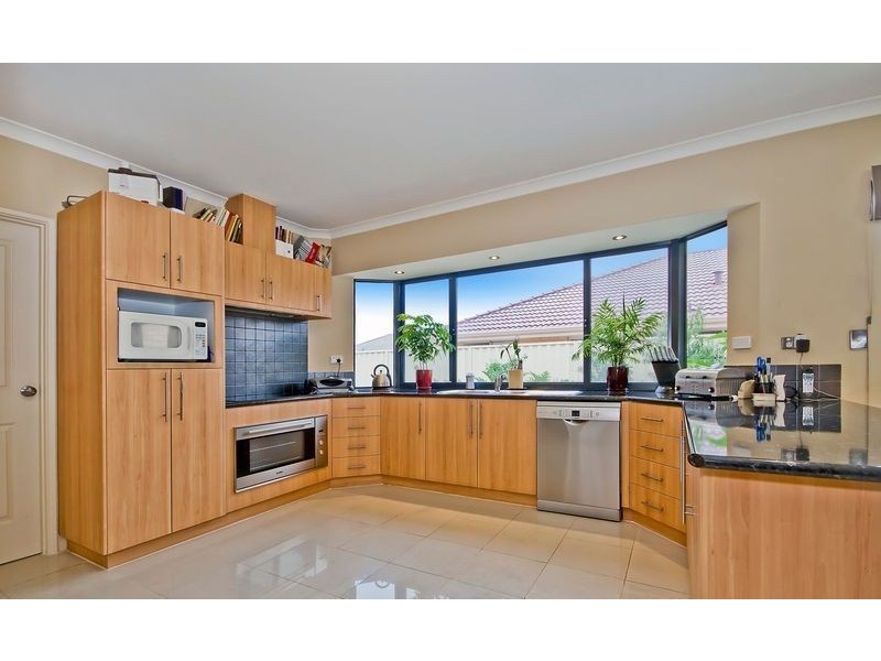 9 Carbine Way, Munster WA 6166